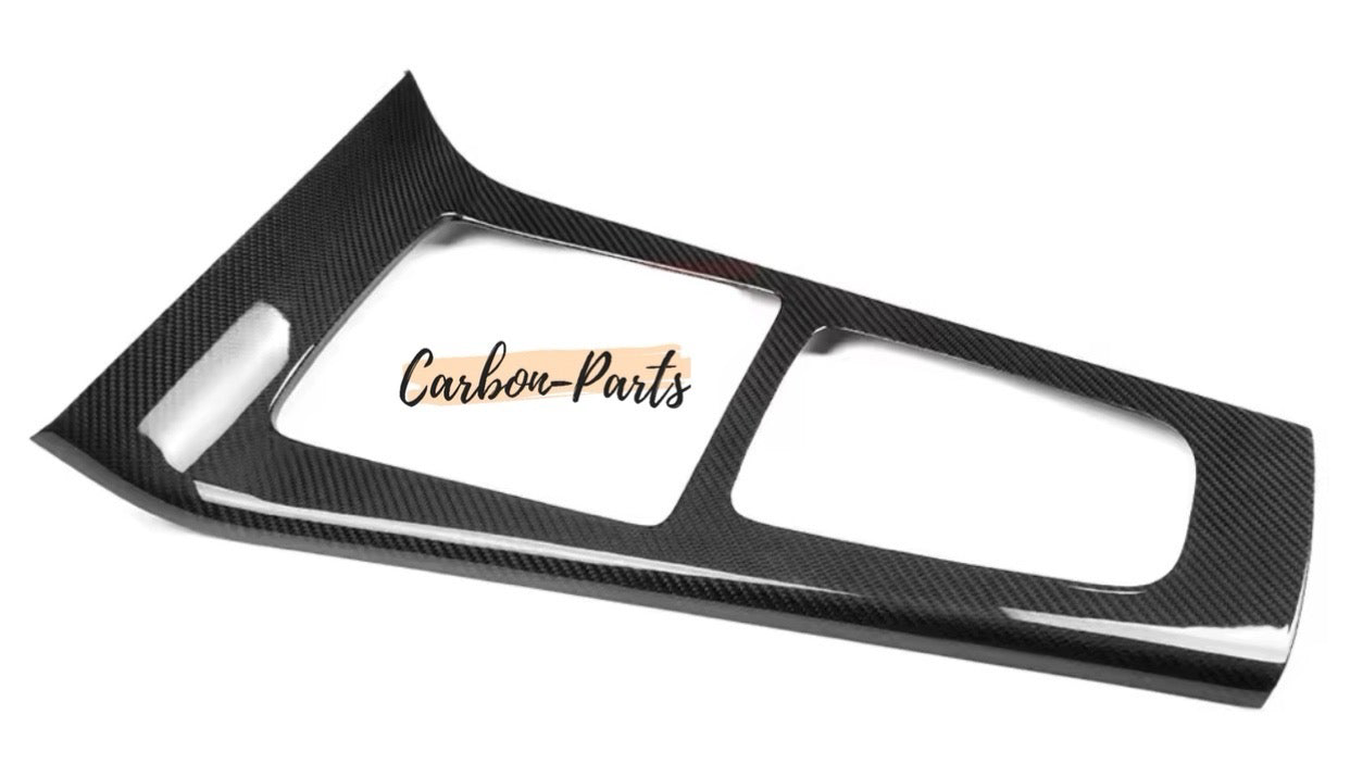 Echt-Carbon Cover Mittelkonsole passend für Mercedes Benz A-Klasse & CLA (inklusive AMG-Modelle) MOPF/Facelift ab Bj. 2023