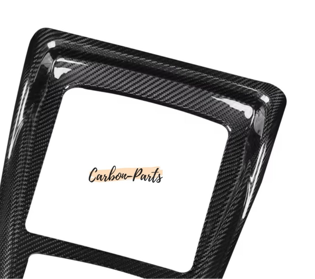 Echt-Carbon Cover Mittelkonsole passend für Mercedes Benz A35, A45, CLA35, CLA45 AMG (Vorfacelift bis Bj.2022)