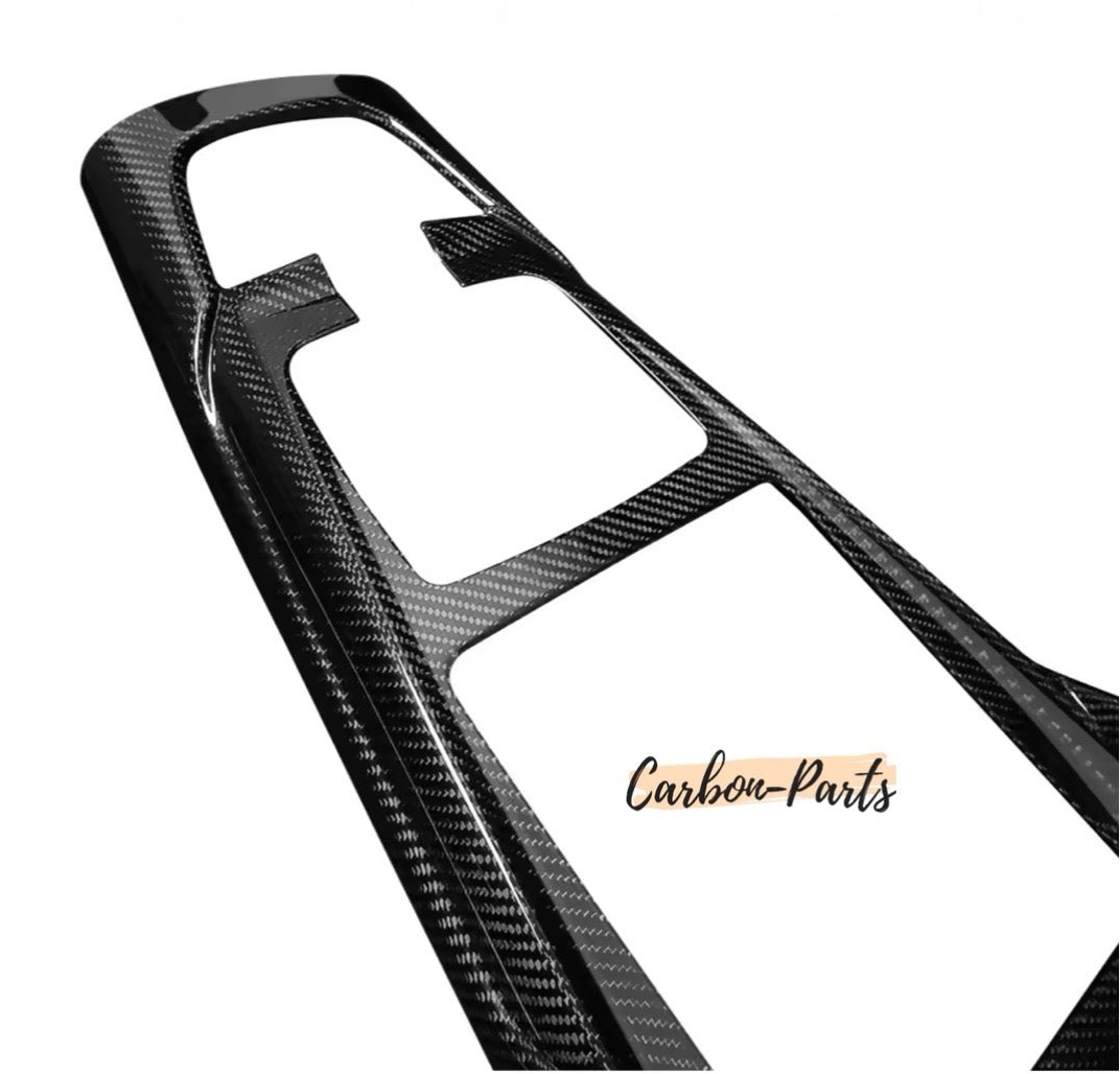 Echt-Carbon Cover Mittelkonsole passend für Mercedes Benz A35, A45, CLA35, CLA45 AMG (Vorfacelift bis Bj.2022)